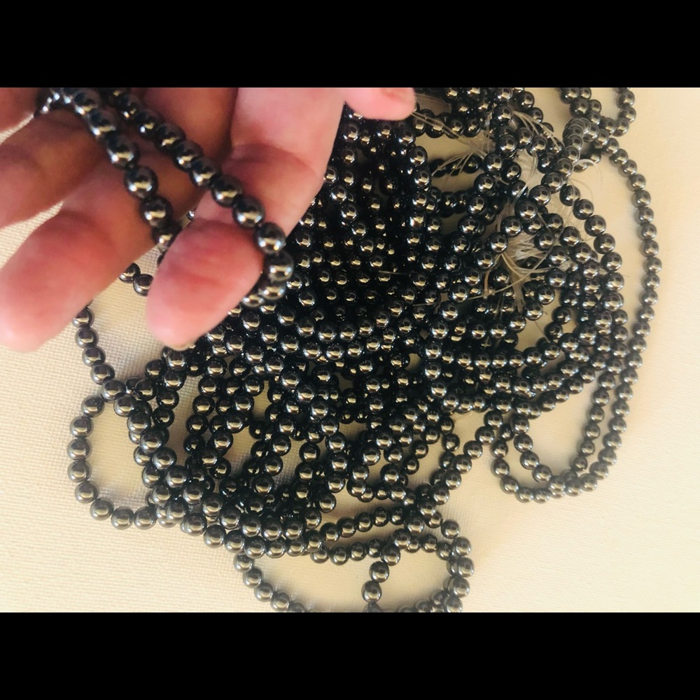 COPY - 🤗Genuine Hematite Beads, vintage to 90’s 🤗